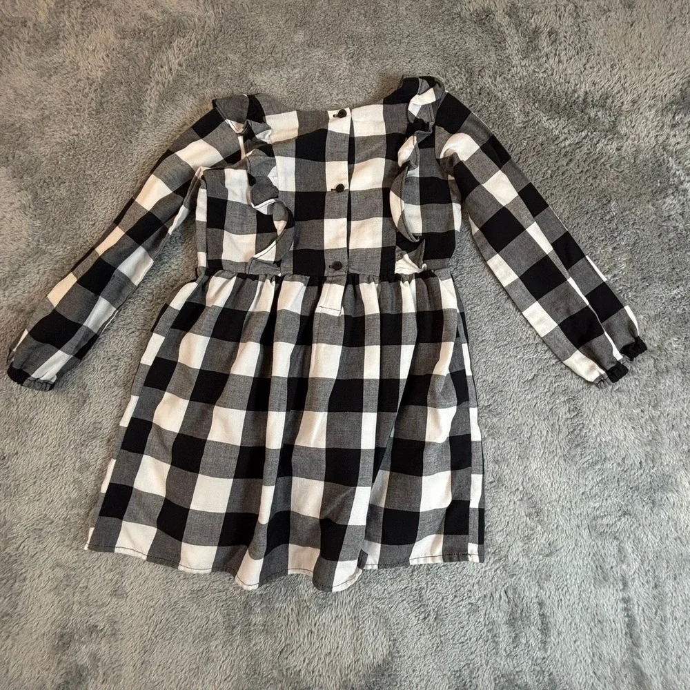 The Childrens Place Girls 3T Buffalo Plaid Ruffle Long Sleeve Dress Black White
